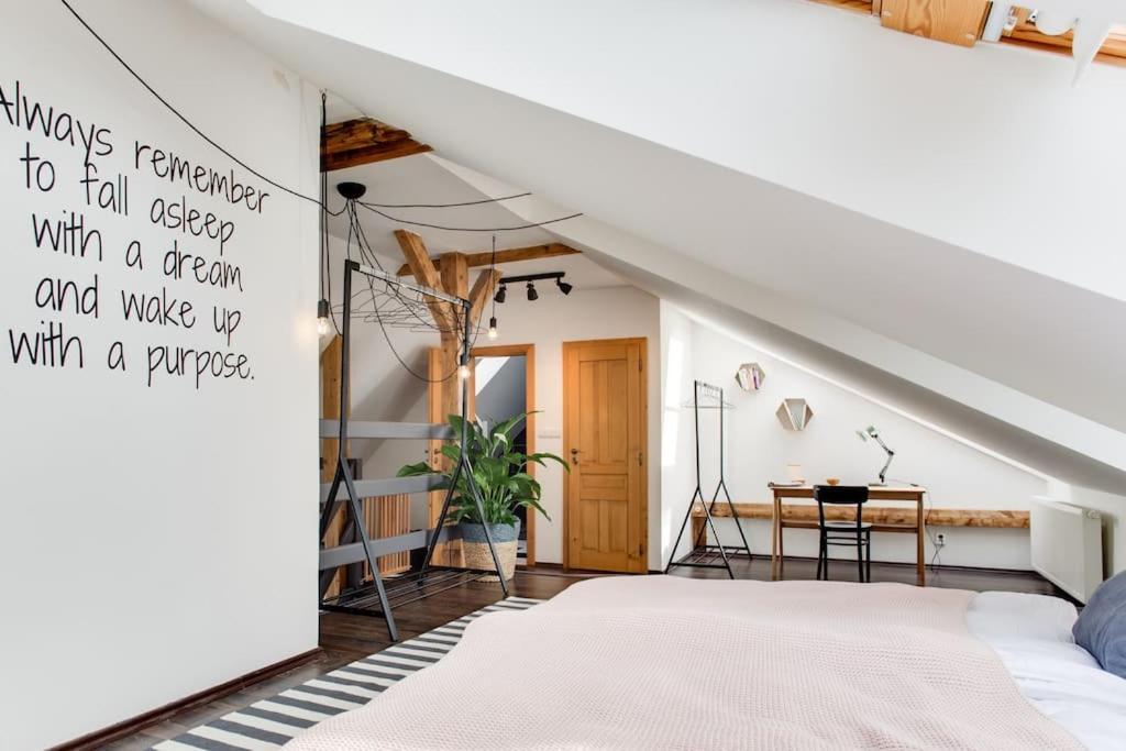 Appartement Unique City Centre Duplex, Castle View, Roof Top Terrace Praag