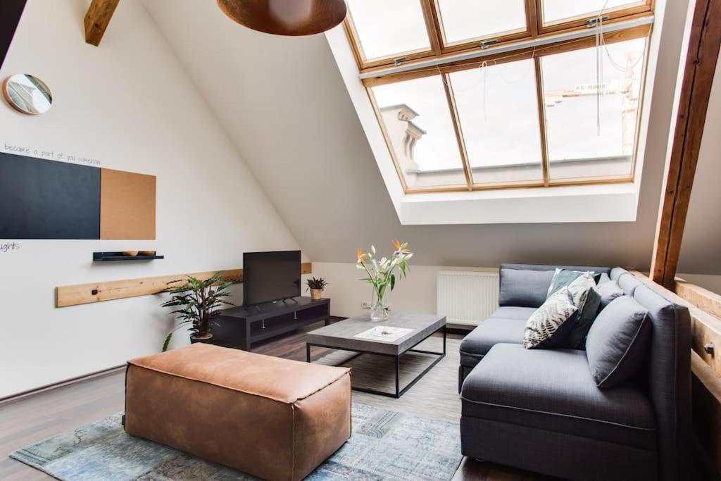 Unique City Centre Duplex, Castle View, Roof Top Terrace Apartmán Praha